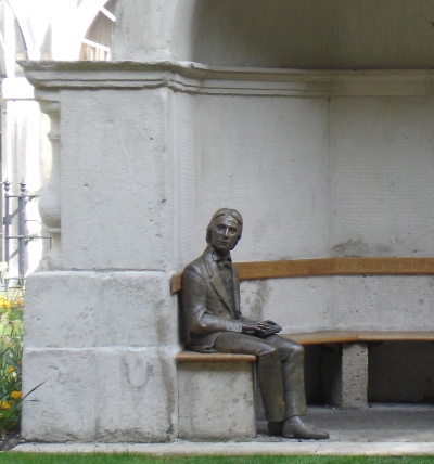 Keats statue, Guy's Hospital courtyard, image available through Creative Commons